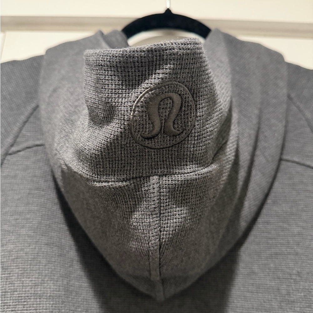 Auth.✅ Lululemon Scuba Waffle Full Zip Hoodie in “Graphite Grey” Size M/L🩶 - Picture 9 of 10